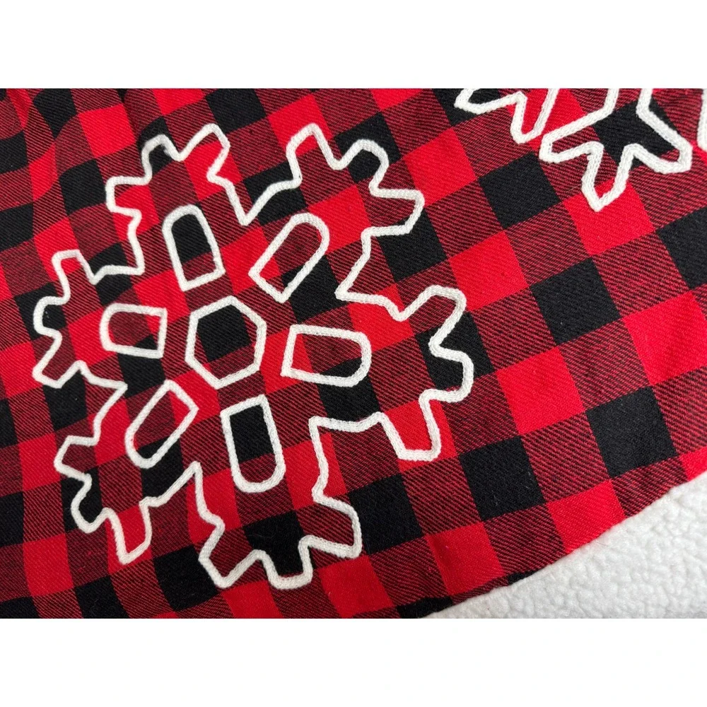 Red Black Buffalo‎ Plaid Tree Skirt Snowflake Trim Christmas Holiday Decor